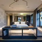 W Amsterdam