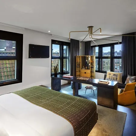 Otel W
