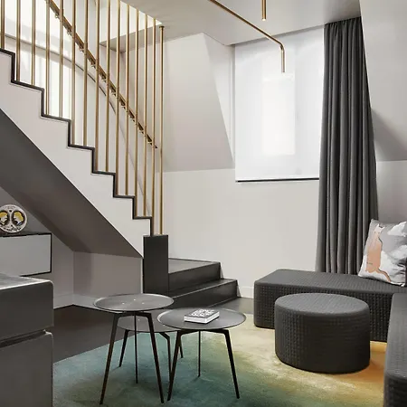 Hotel W 5*