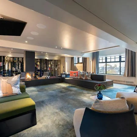 Hotel W 5*