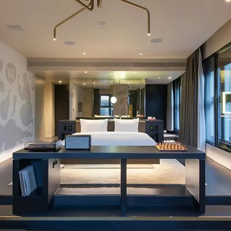 W Amsterdam