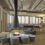 W アムステルダム